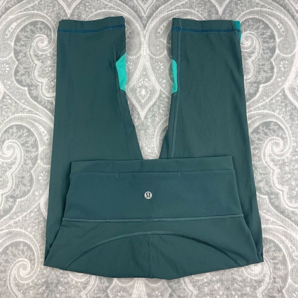 Womens Lululemon Mix and Mesh Crop